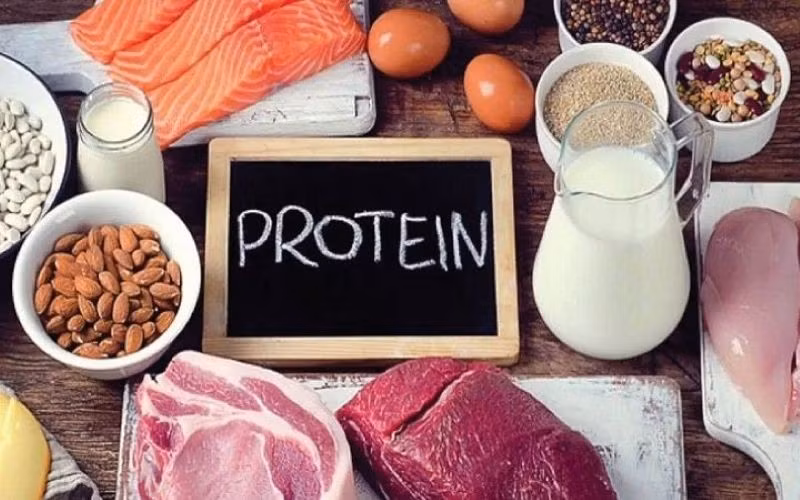 Người bệnh tiểu đường nên tăng cường các loại thực phẩm giàu protein. (Ảnh minh họa)