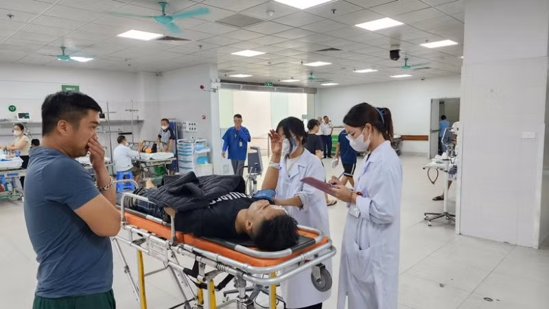 Bộ Y tế yêu cầu các cơ sở khám, chữa bệnh chủ động triển khai ứng phó với bão Ragasa. (Ảnh minh họa)