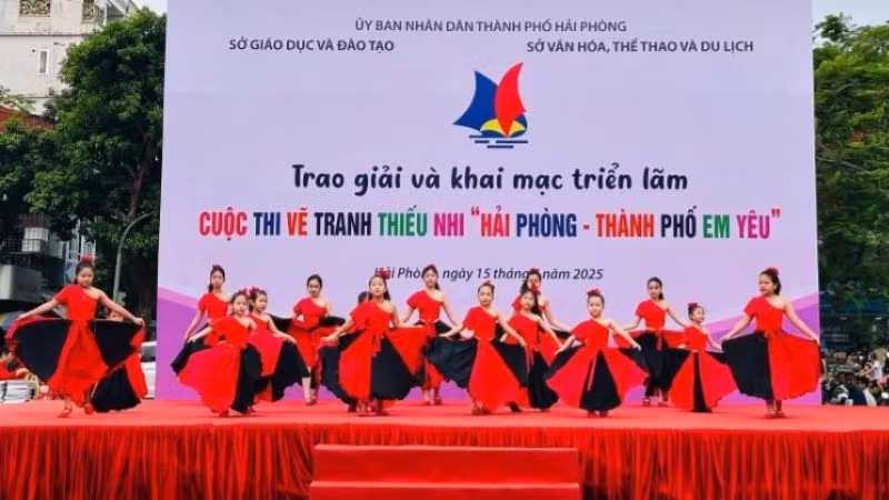 Cuộc thi vẽ tranh thiếu nhi hè 2025 với chủ đề “Hải Phòng - Thành phố em yêu”.