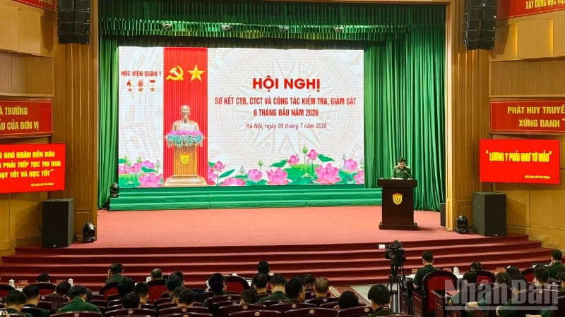 Quang cảnh hội nghị. 