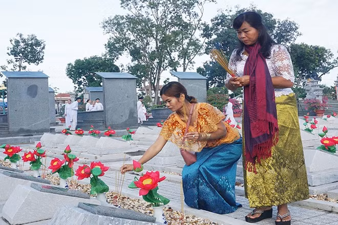 Dân tộc Khmer là dân tộc thiểu số đông nhất tỉnh Tây Ninh.