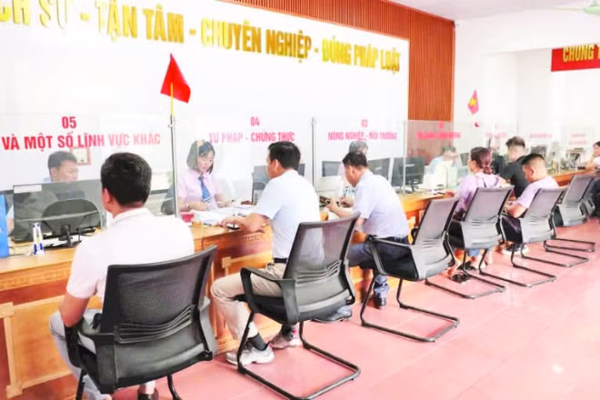 Trung tâm Phục vụ hành chính công xã Đoan Hùng nâng cao chất lượng giải quyết các thủ tục hành chính.
