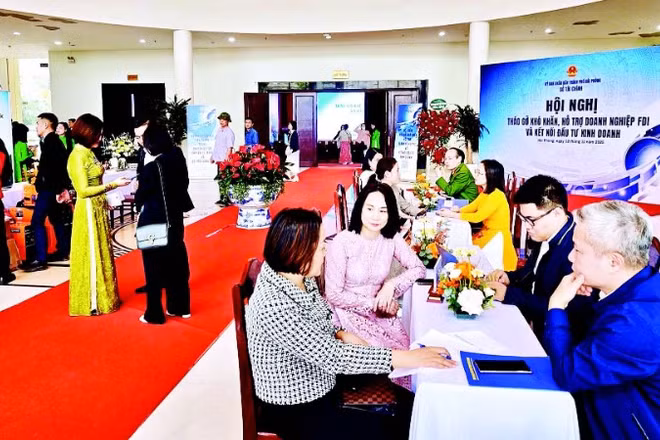 Phiên kết nối giữa doanh nghiệp FDI và 19 doanh nghiệp công nghiệp hỗ trợ do Sở Tài chính thành phố Hải Phòng tổ chức cuối năm 2025.