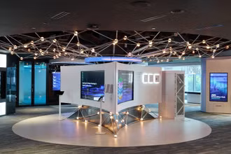 AWS Innovation Hub được đầu tư hàng triệu USD.