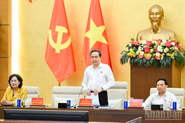 Bí thư Đảng ủy Quốc hội, Chủ tịch Quốc hội Trần Thanh Mẫn phát biểu tại hội nghị. (Ảnh: DUY LINH) 