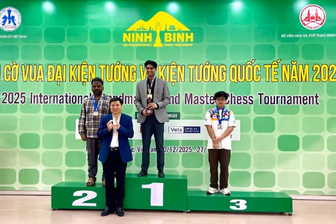 Các vận động viên nhận giải ở hạng mục đại kiện tướng quốc tế của giải.
