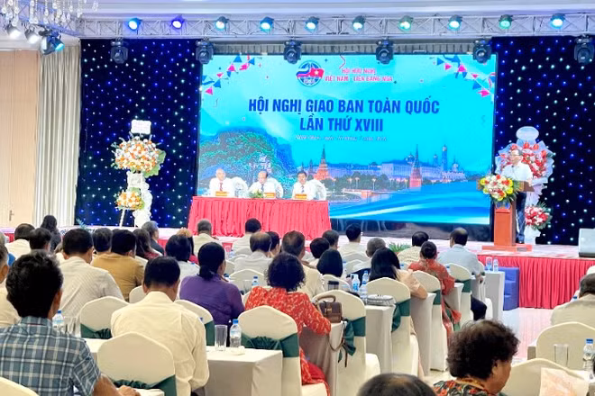 Quang cảnh hội nghị.