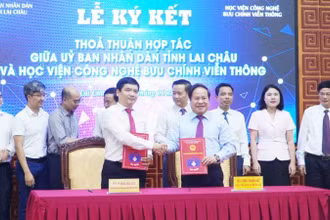 Lai Châu ký kết hợp tác đẩy mạnh chuyển đổi số và đào tạo nhân lực chất lượng cao.