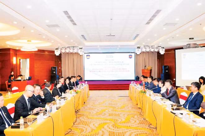 Hội nghị về điều tra chống buôn lậu giữa Hải quan Việt Nam và Hải quan Lào, diễn ra tháng 6/2026 tại Đà Nẵng.