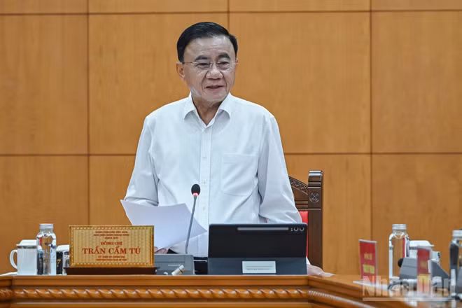 Thường trực Ban Bí thư Trần Cẩm Tú phát biểu kết luận cuộc làm việc. (Ảnh: DUY LINH)