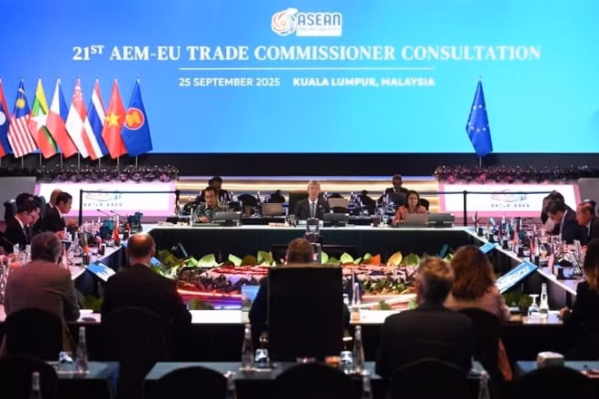 Các nhà lãnh đạo ASEAN và EU thảo luận giải pháp tăng cường hợp tác kinh tế. (Ảnh ASEAN.ORG)