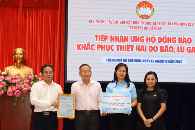 Ủy ban Mặt trận Tổ quốc Việt Nam Thành phố Hồ Chí Minh, Ban Vận động cứu trợ Thành phố đã tổ chức tiếp nhận từ 30 đơn vị, doanh nghiệp, tổ chức, cá nhân đăng ký, ủng hộ với tổng số tiền, hàng hóa là hơn 6 tỷ đồng.