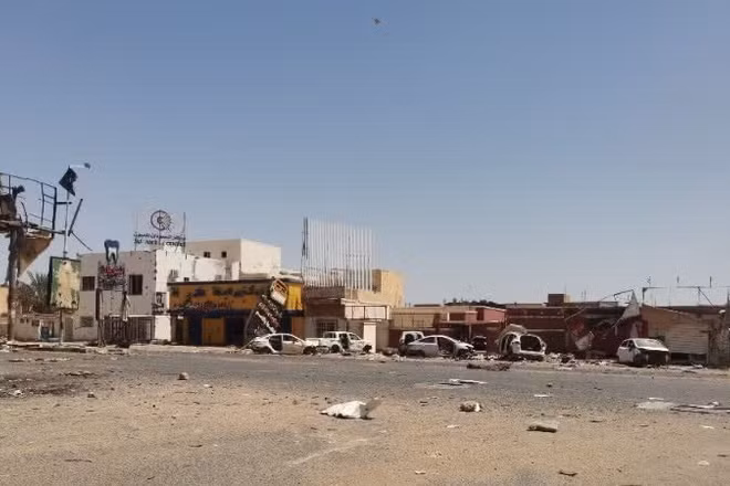 Hiện trường vụ tấn công tại một khu chợ ở Omdurman, Sudan. (Ảnh: THX/TTXVN)