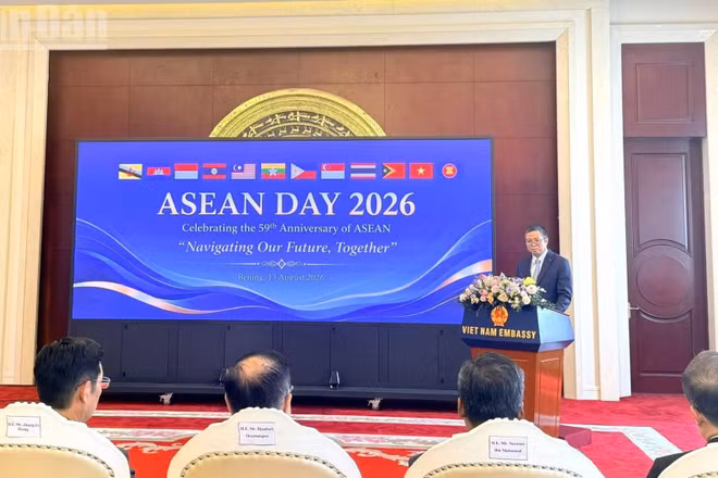 Đại sứ Phạm Thanh Bình phát biểu tại sự kiện. (Ảnh: HỮU HƯNG)