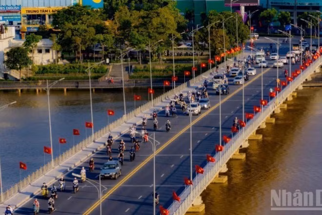 Huế đang từng bước khẳng định vị thế mới, vừa giữ gìn bản sắc văn hóa đặc trưng, vừa kiến tạo động lực tăng trưởng trong giai đoạn phát triển mới.