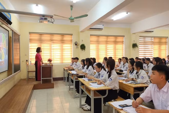 Giờ học của học sinh Trường trung học phổ thông Lê Văn Thịnh (tỉnh Bắc Ninh).