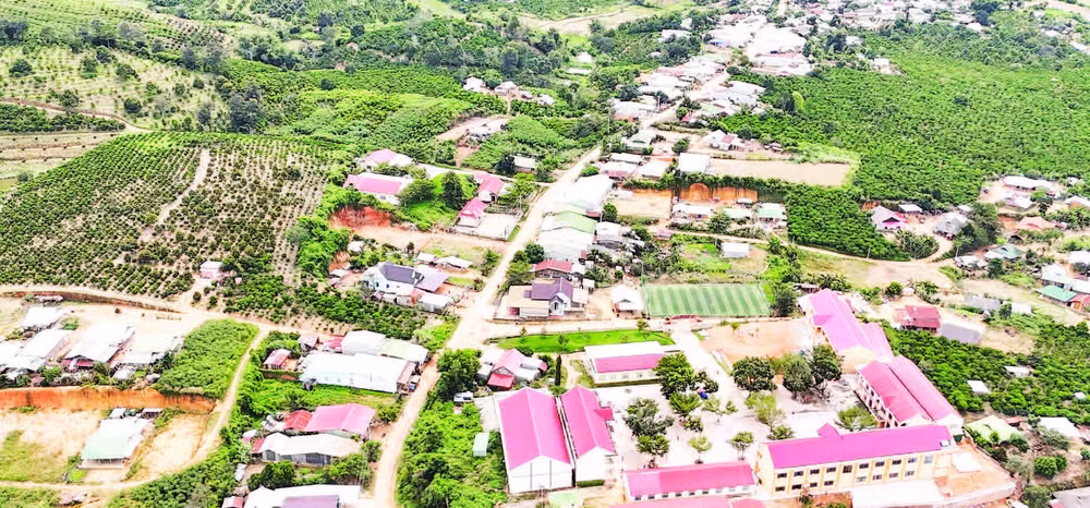 Quảng Hòa - một trong số những xã đặc biệt khó khăn của tỉnh Lâm Đồng nay đã có sự thay đổi mạnh mẽ nhờ được đầu tư từ nguồn vốn các chính sách đặc thù phát triển vùng dân tộc thiểu số.