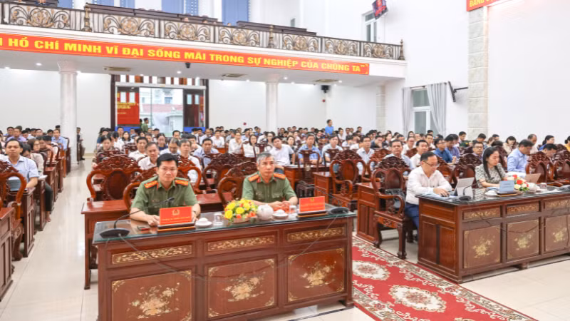 thiet-ke-chua-co-ten-100.png