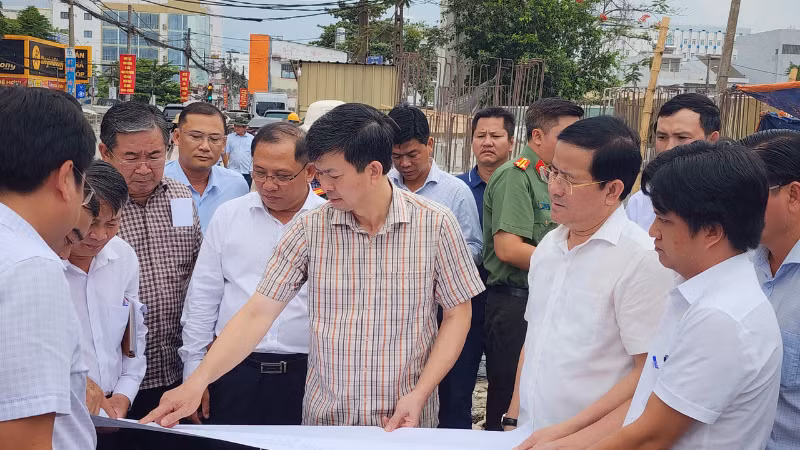 Lãnh đạo Cần Thơ kiểm tra tiến độ Dự án nâng cấp 7km Quốc lộ 91.