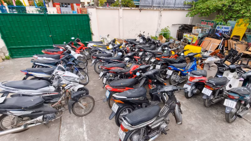 Lực lượng Công an thu hồi nhiều xe mô-tô bị trộm cắp.