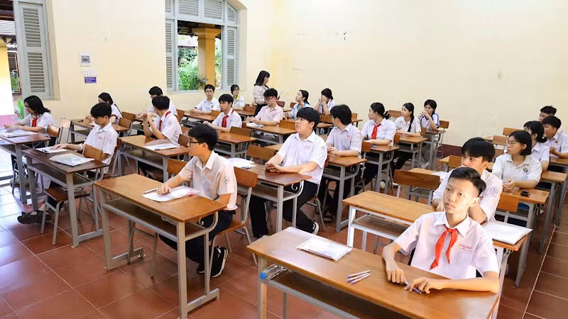 Thí sinh thi vào lớp 10 tại Hội đồng thi Trường trung học phổ thông Châu Văn Liêm.