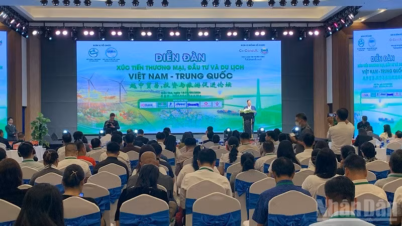 Quang cảnh diễn đàn. (Ảnh: THANH TÂM)