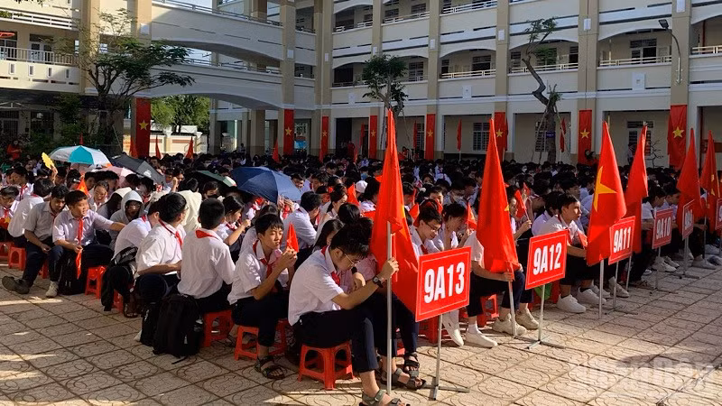 Học sinh Trường trung học cơ sở Lương Thế Vinh dự lễ khai giảng năm học 2025-2026. (Ảnh: THANH TÂM)