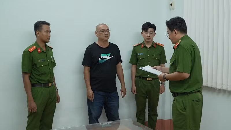 Công an Cần Thơ khởi tố chủ trại hòm gây rối trật tự công cộng.