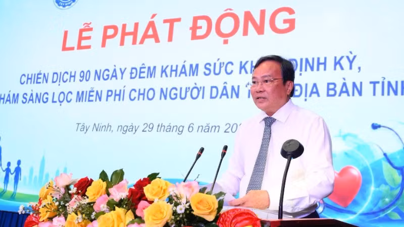 Chủ tịch Ủy ban nhân dân tỉnh Tây Ninh Lê Văn Hẳn phát biểu.