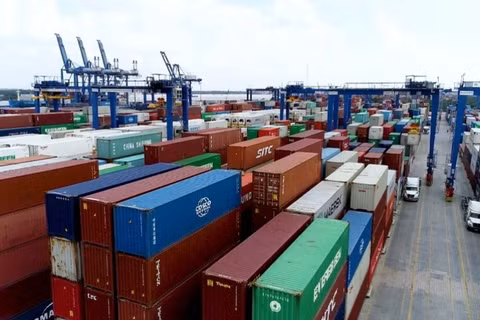 Nâng cao năng lực logistics giúp doanh nghiệp mở rộng thị trường và tiếp cận đơn hàng quốc tế. (Ảnh: CHQ) 