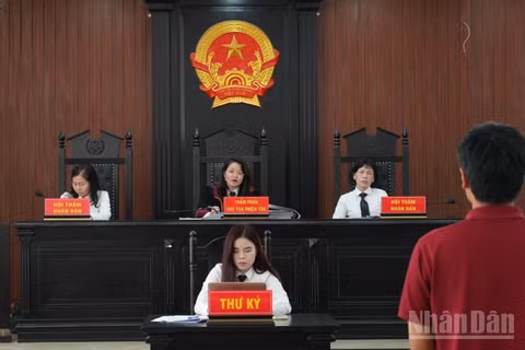 Quang cảnh phiên tòa. (Ảnh: HN)