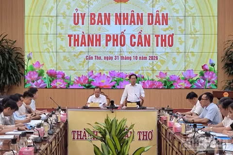 Quang cảnh buổi làm việc. (Ảnh: THANH TÂM)