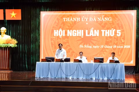 Khai mạc Hội nghị Ban Chấp hành Đảng bộ thành phố Đà Nẵng lần thứ 5. (Ảnh: ANH ĐÀO)