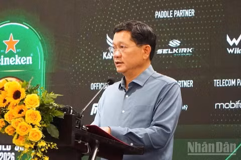 Ông Trần Phước Sơn, Phó Chủ tịch Thường trực Hội đồng nhân dân thành phố Đà Nẵng, đồng Trưởng Ban tổ chức Giải Heineken Pickleball World Cup 2026, Chủ tịch Liên đoàn Pickleball thành phố Đà Nẵng, phát biểu tại sự kiện. (Ảnh: ANH ĐÀO)