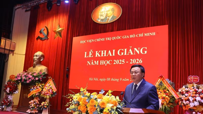 gen-h-0809-a-thang-4714.jpg
