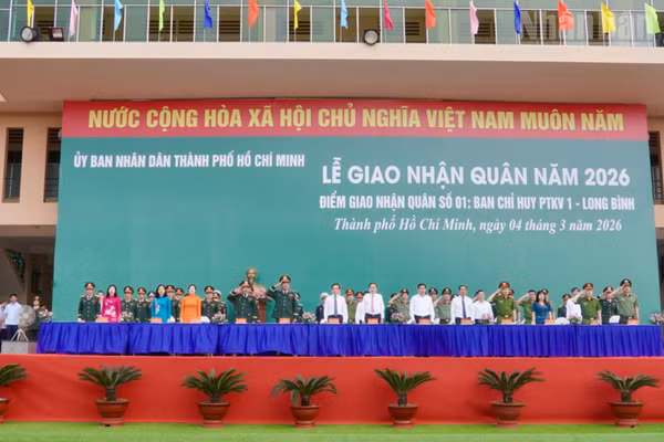 Đại biểu dự lễ giao nhận quân năm 2026.