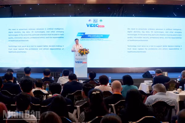 Quang cảnh khai mạc Hội nghị khoa học và triển lãm Răng Hàm Mặt quốc tế 2026. (Ảnh: KHANG ANH)