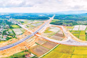 Một đoạn tuyến thuộc dự án đường cao tốc bắc-nam (giai đoạn 2) vừa được thông xe kỹ thuật ngày 19/12/2025 vừa qua, góp phần nối liền mạch đường cao tốc bắc-nam, từ Cao Bằng tới Cà Mau.