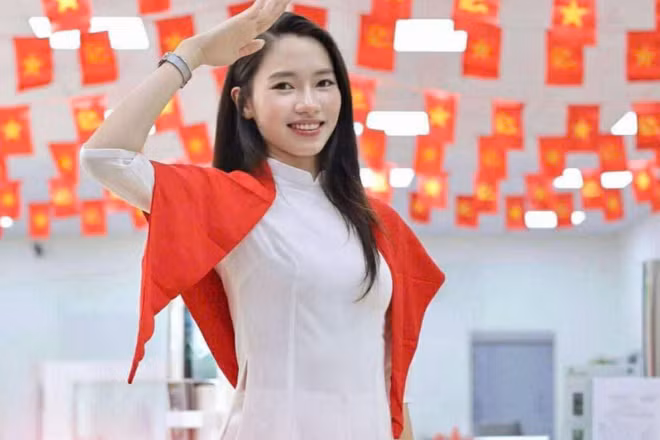 Triển lãm “95 năm Cờ Đảng soi đường” số 3D 360°: Cầu nối để giới trẻ “chạm” vào lịch sử từ mọi khoảng cách địa lý