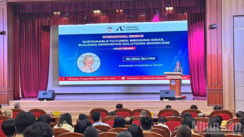 Tọa đàm thu hút đại biểu là các chuyên gia trong nước và quốc tế tham dự. (Ảnh: HNV).