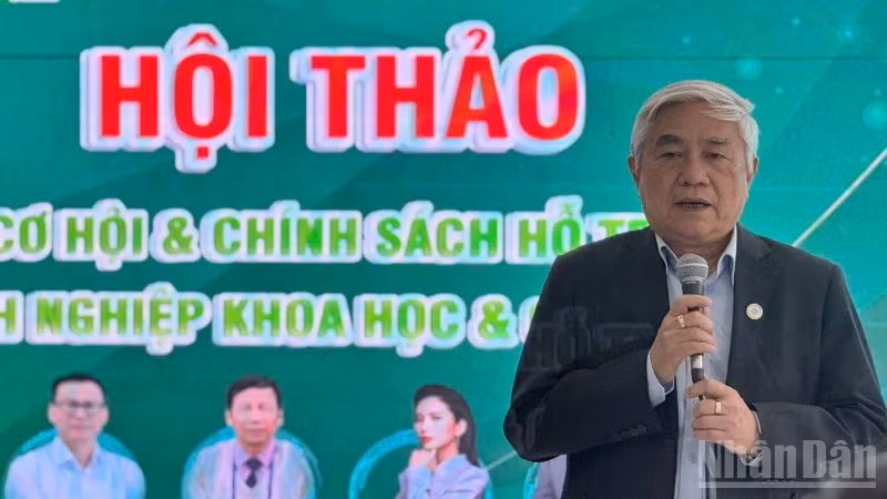 Tiến sĩ Nguyễn Quân, nguyên Bộ trưởng Khoa học và Công nghệ, Chủ tịch Hội Tự động hóa Việt Nam. (Ảnh: HNV)