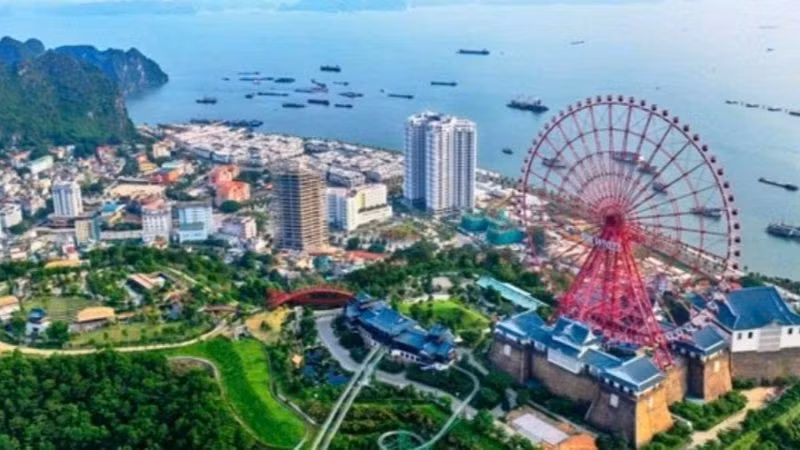 Du lịch đang trở thành một trong các động lực tăng trưởng của bất động sản Quảng Ninh. (Ảnh: VARS)