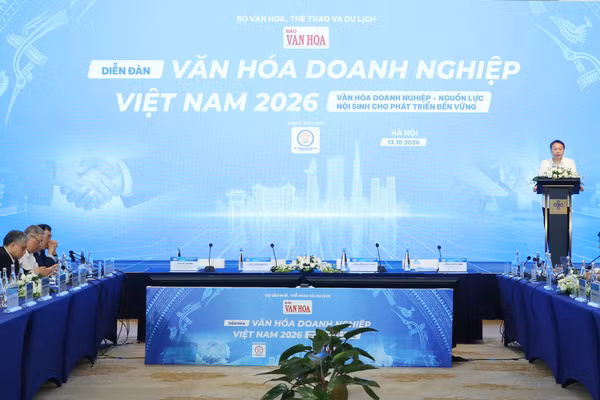 Ủy viên dự khuyết Ban Chấp hành Trung ương Đảng, Thứ trưởng Văn hóa, Thể thao và Du lịch Nguyễn Huy Dũng phát biểu tại diễn đàn. (Ảnh: TRẦN HUẤN)