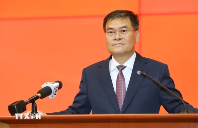 Ông Bùi Văn Khắng, Phó Bí thư Tỉnh ủy Quảng Ninh nhiệm kỳ 2025-2030, Chủ tịch Ủy ban nhân dân tỉnh Quảng Ninh nhiệm kỳ 2021-2026. (Ảnh: Văn Đức/TTXVN)