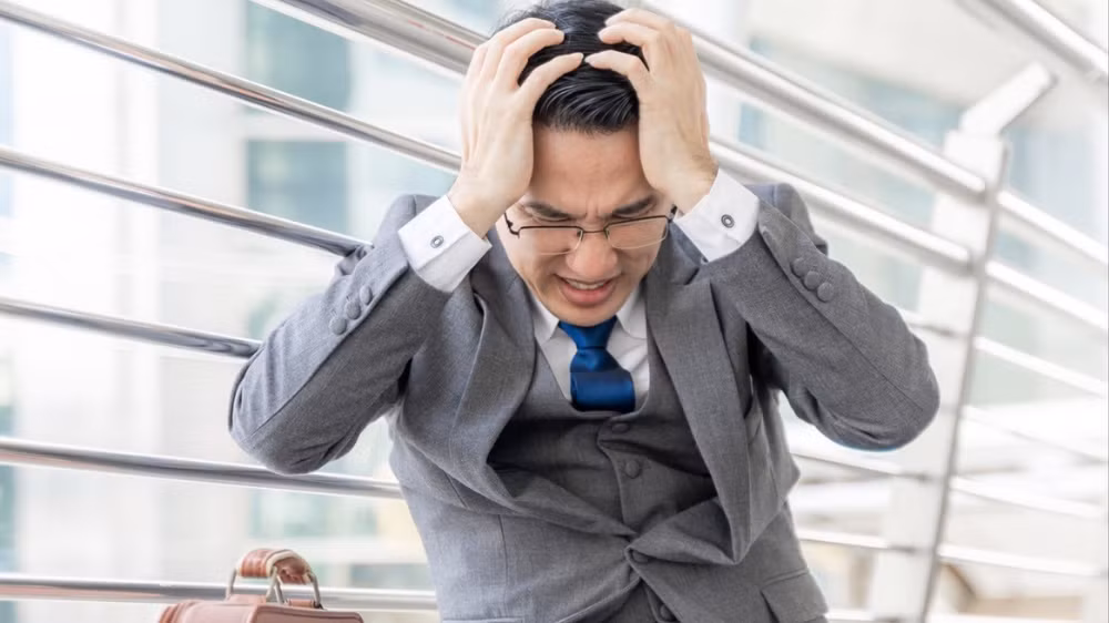 Trong các đợt nắng nóng kéo dài, nhiệt độ cao làm tích tụ nguy cơ khởi phát đột quỵ tới 6 ngày sau. (Ảnh: Freepik)