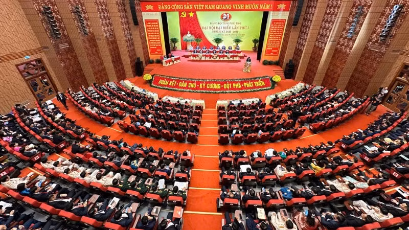 Toàn cảnh Đại hội Đảng bộ tỉnh Phú Thọ lần thứ I.