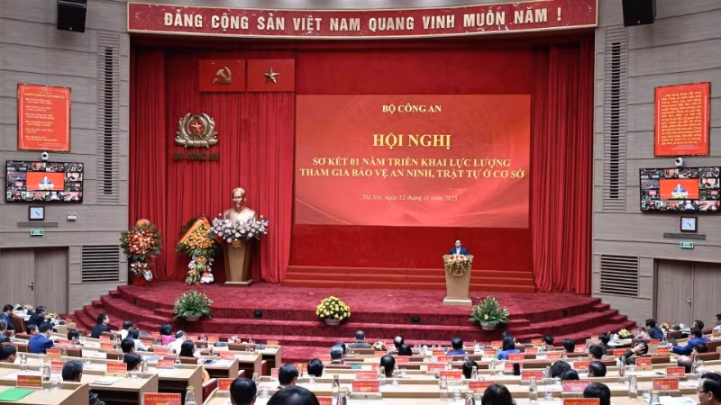 Hội nghị Sơ kết 01 năm triển khai lực lượng tham gia bảo vệ an ninh, trật tự ở cơ sở, tổ chức ngày 12/11. (Ảnh: TRẦN HẢI)