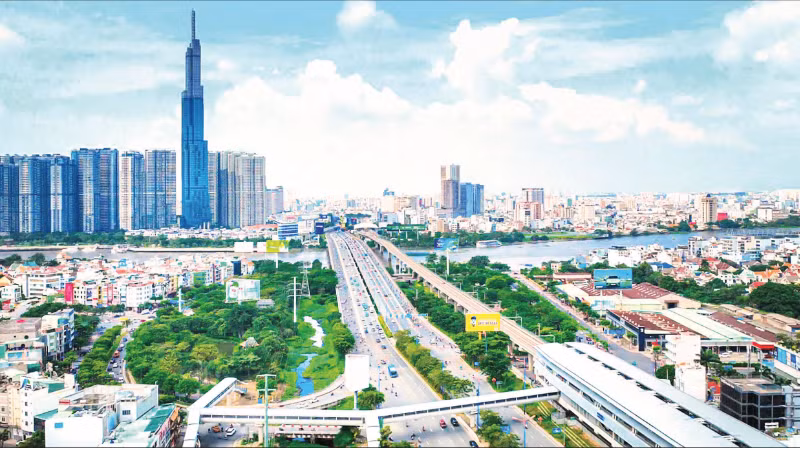 Thành phố Hồ Chí Minh ngày càng phát triển hiện đại, văn minh. (Ảnh: HOÀNG TRIỀU)