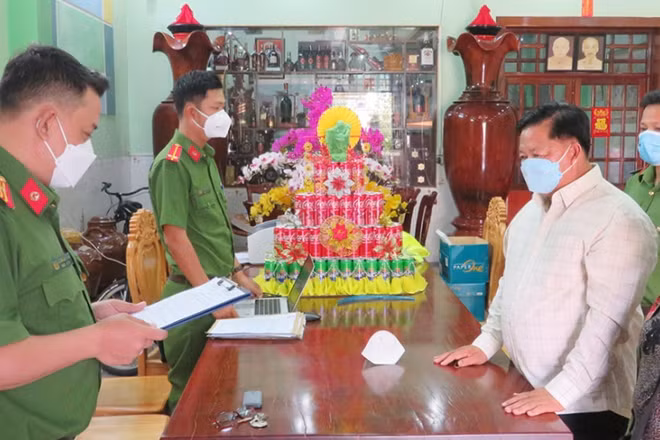 Bắt tạm giam bị can Nguyễn Bá Quận.
