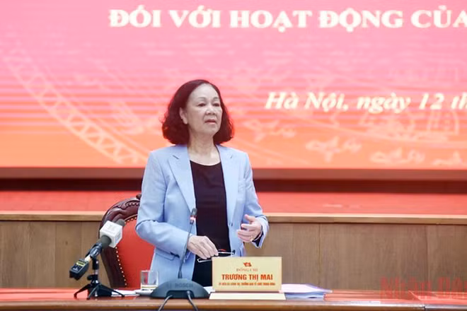 Đồng chí Trương Thị Mai phát biểu kết luận buổi làm việc.
